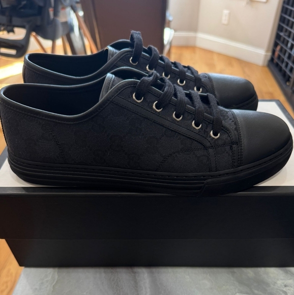 Gucci Men's Black Canvas Sneakers - Picture 5 of 5